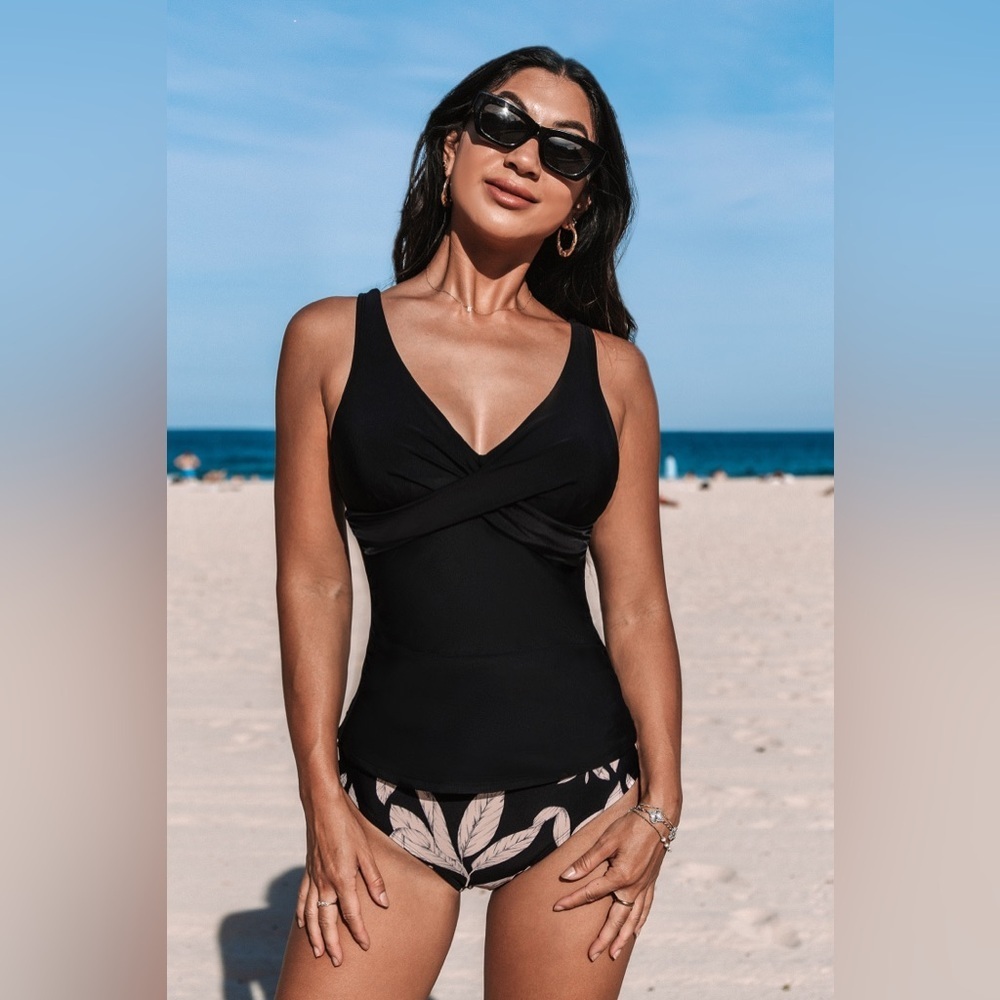 NWT Cupshe Black Wrapped Tankini Top & Tropical Mid-Rise Bottoms Set